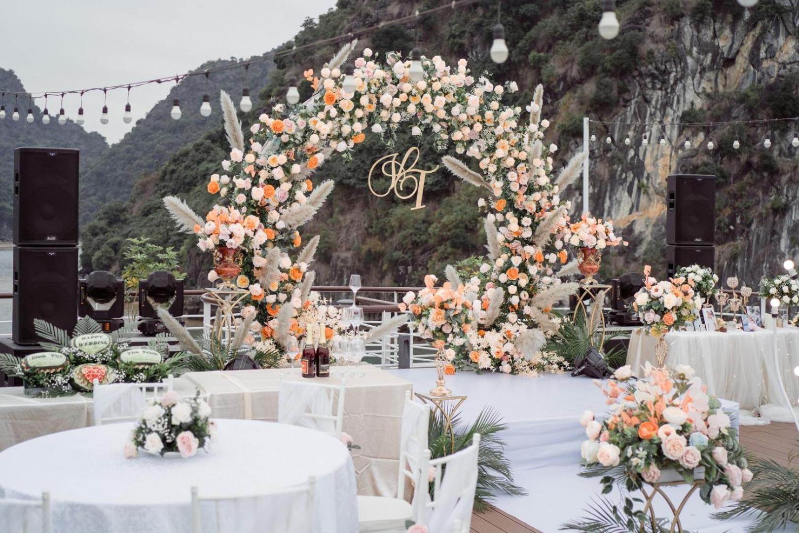 Halong Capella Cruise - Member Of Lyra Cruise Collection Hotell Ha Long Exteriör bild