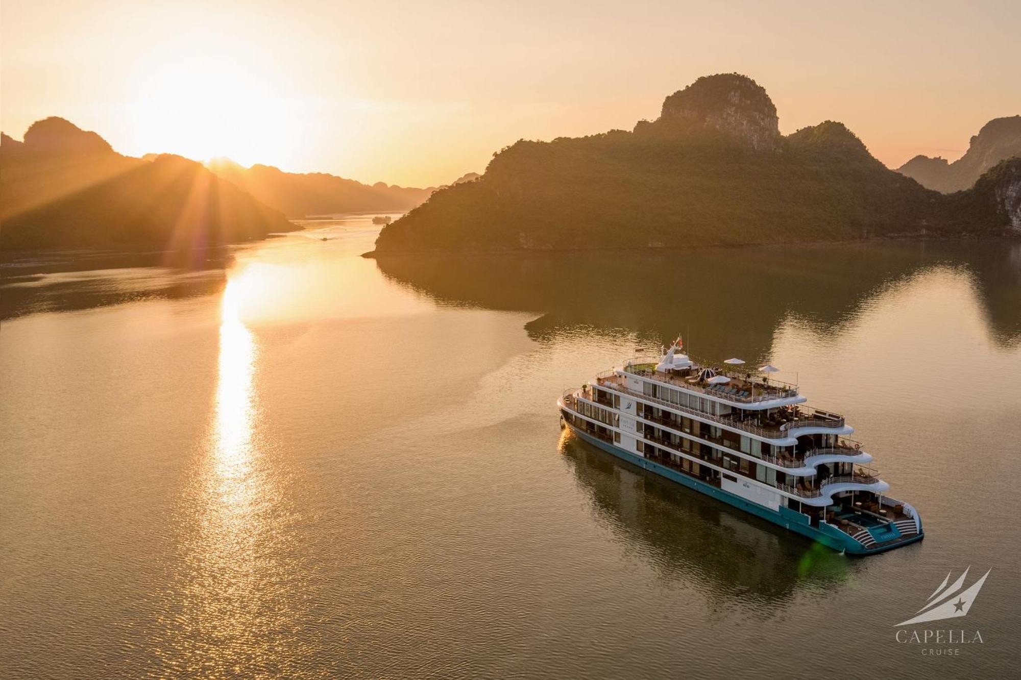 Halong Capella Cruise - Member Of Lyra Cruise Collection Hotell Ha Long Exteriör bild
