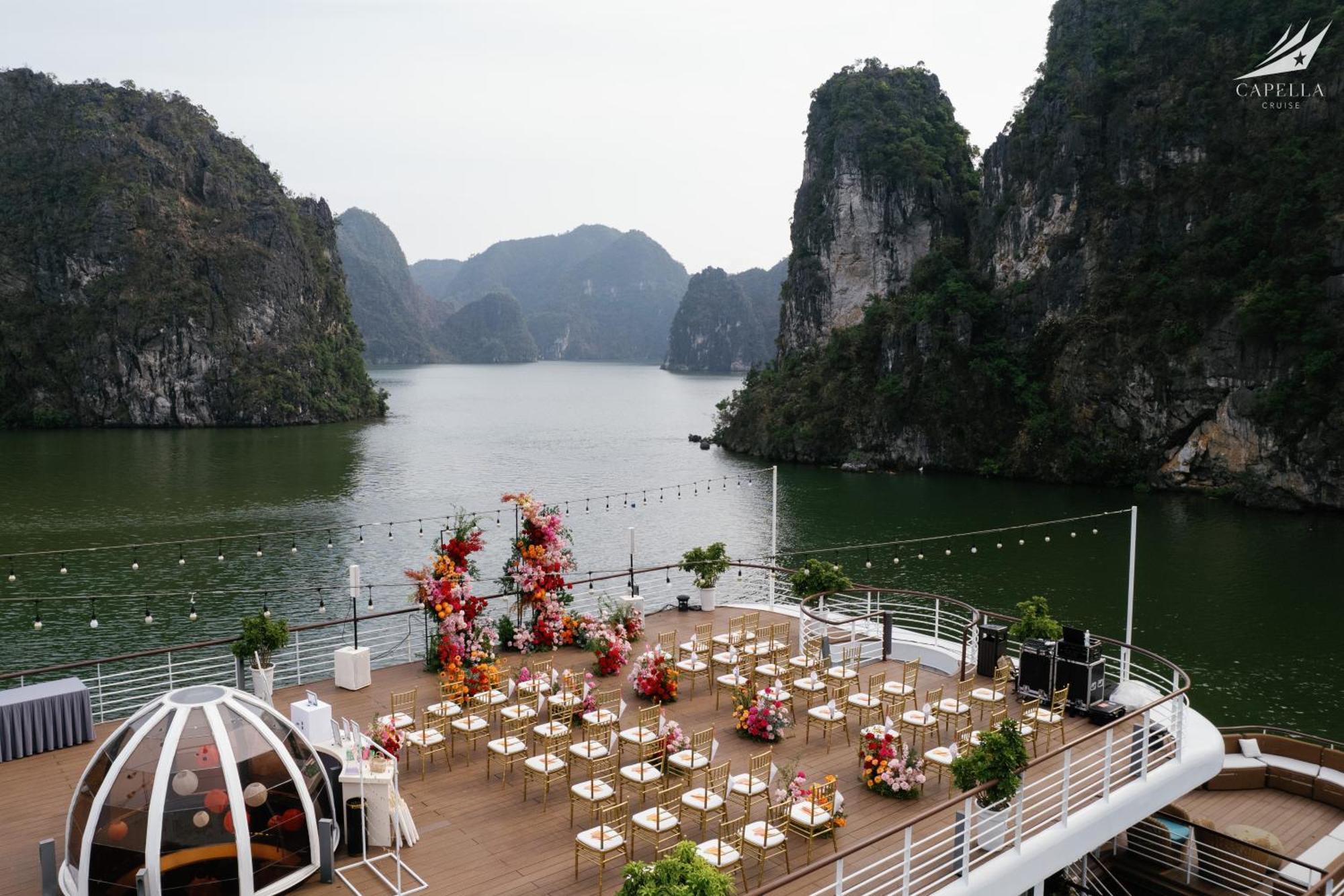Halong Capella Cruise - Member Of Lyra Cruise Collection Hotell Ha Long Exteriör bild